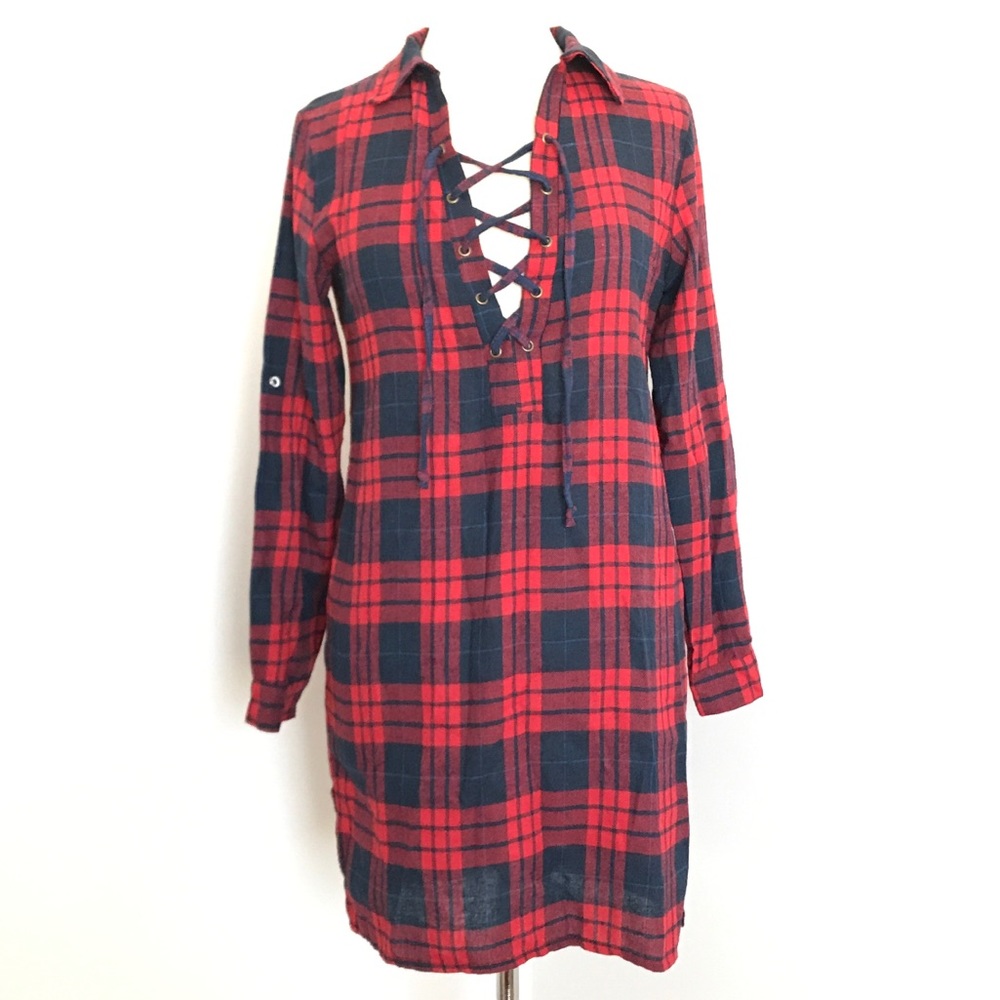 Red / navy blue plaid flannel, lace-up sleep shirt